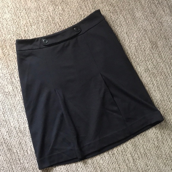 Ann Taylor Dresses & Skirts - Classic Black Skirt 🤗